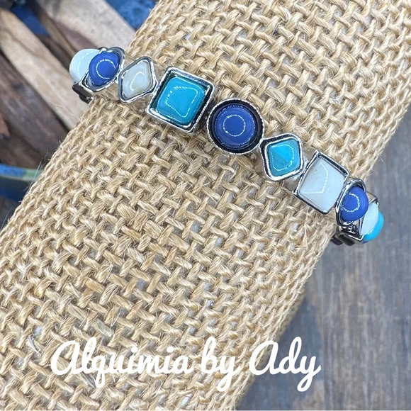 Alquimia Jewelry - White agate turquoise lapis Lazuli beaded silver bangle bracelet beaded